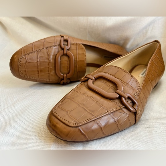 Camel color, flat-loafers, ALEX MARIE, size 8, used - Picture 3 of 5